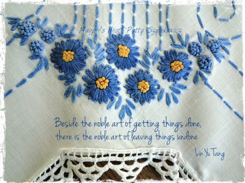 Embroidered linen Noble Art quote